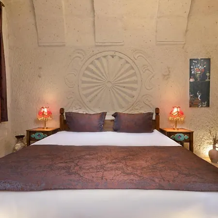 לינה וארוחת בוקר Cappadocia Oba Cave 4*